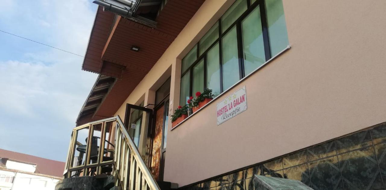 Hostel „La Galan” Rădăuţi Extérieur photo