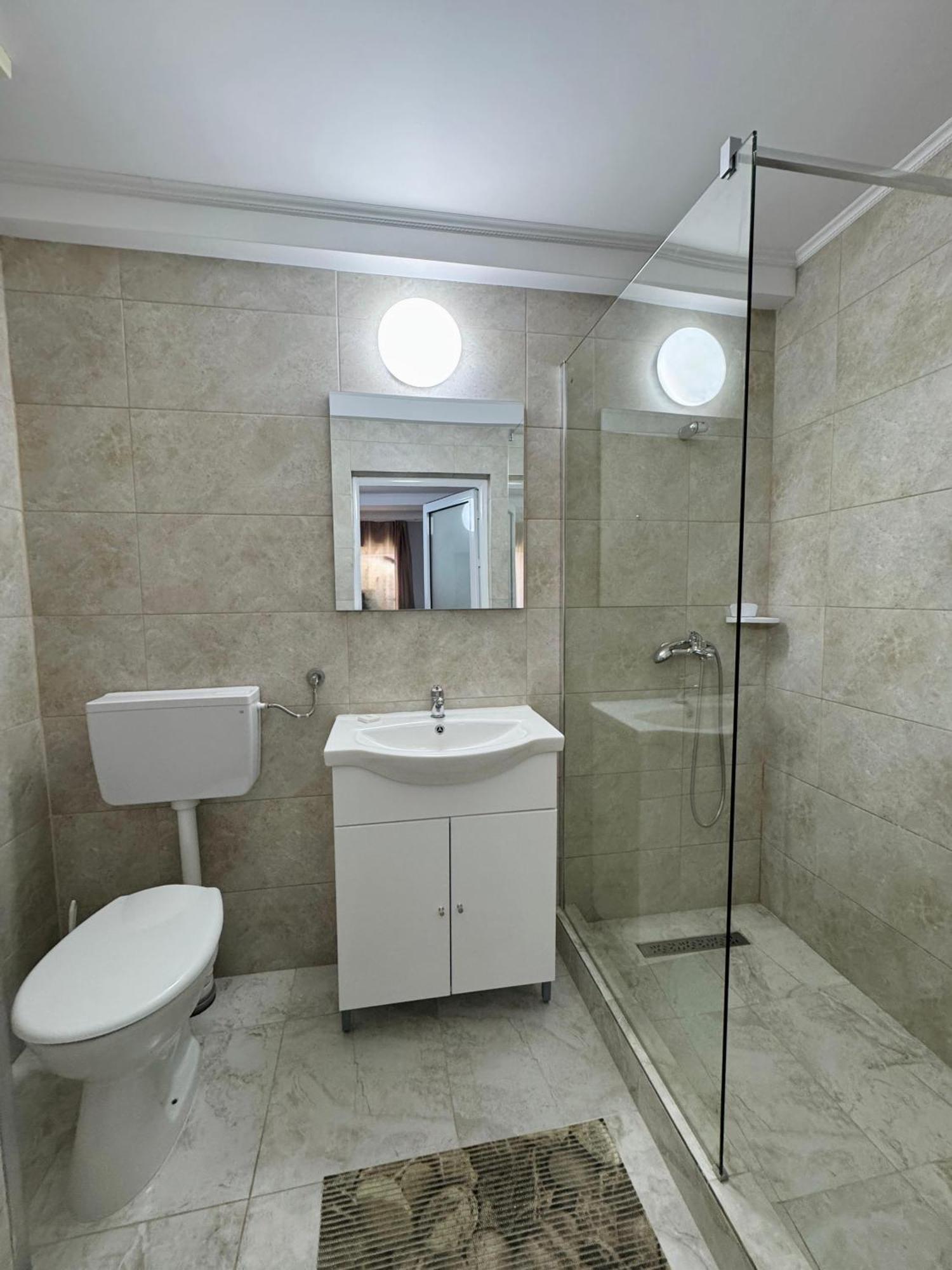 Hostel „La Galan” Rădăuţi Extérieur photo