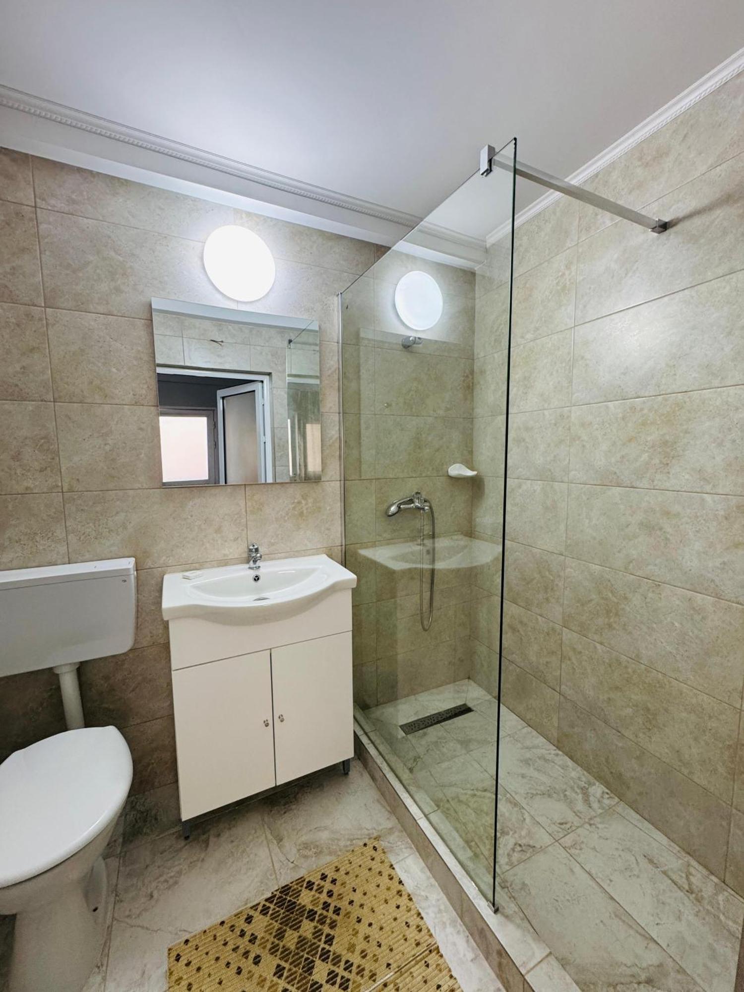 Hostel „La Galan” Rădăuţi Extérieur photo