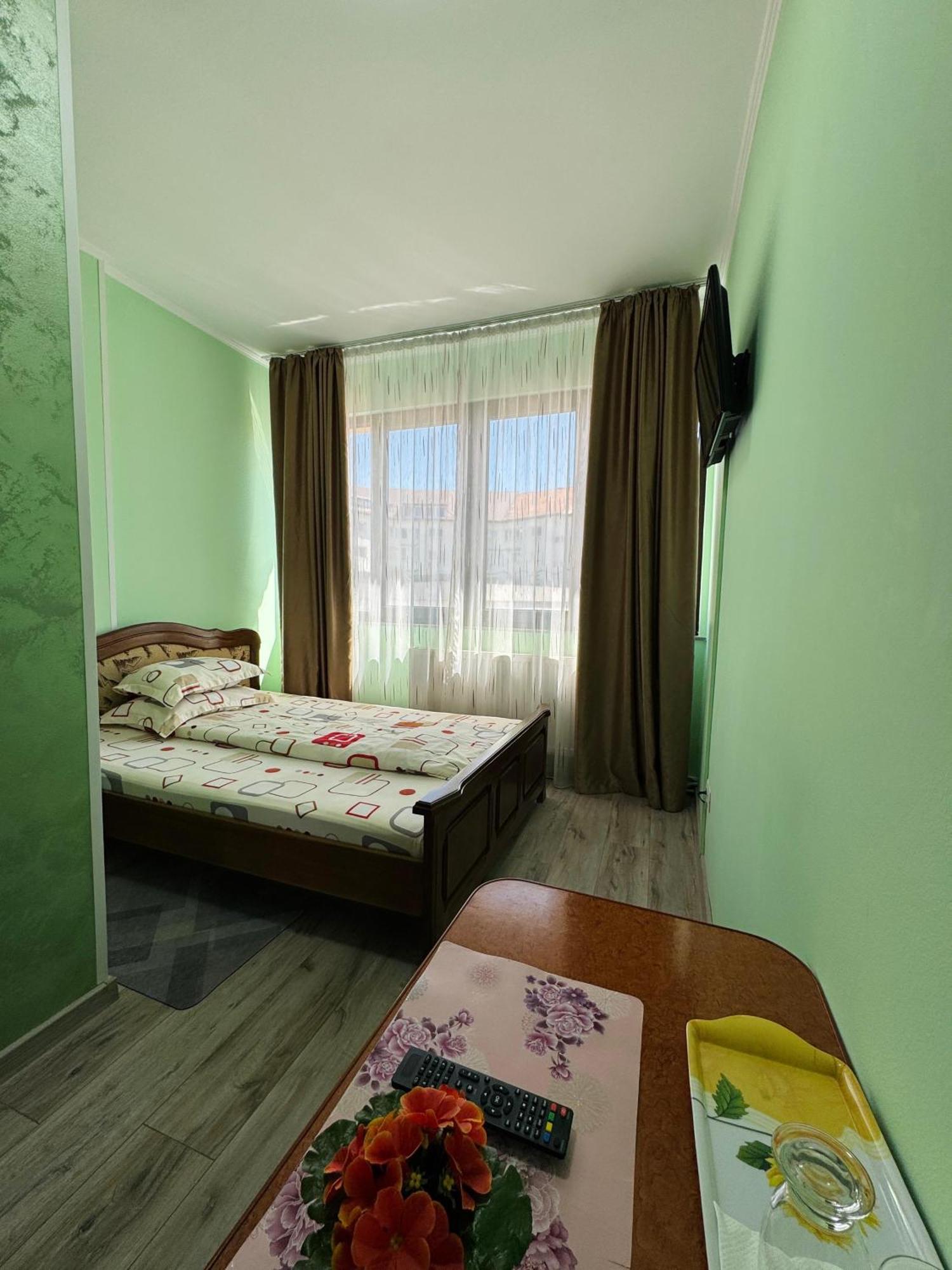 Hostel „La Galan” Rădăuţi Extérieur photo