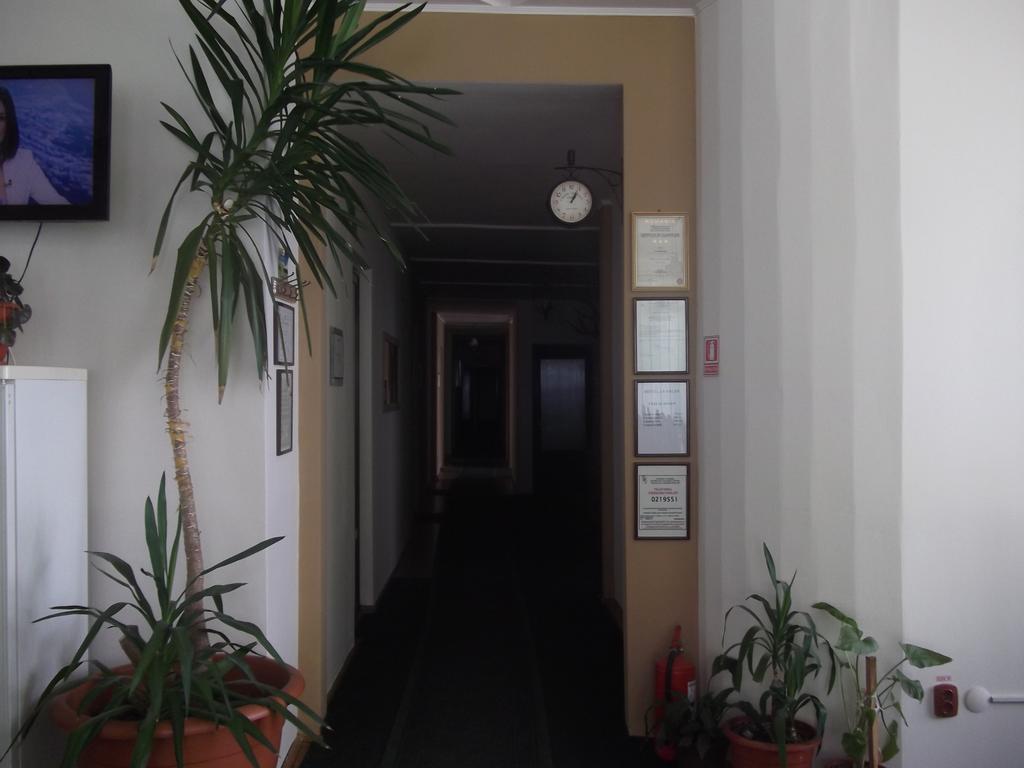 Hostel „La Galan” Rădăuţi Extérieur photo