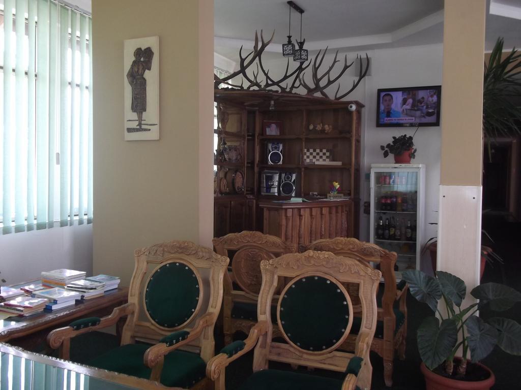 Hostel „La Galan” Rădăuţi Extérieur photo